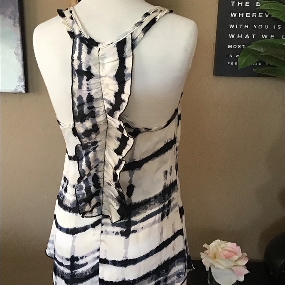 Tops - Cute sleeveless top💕